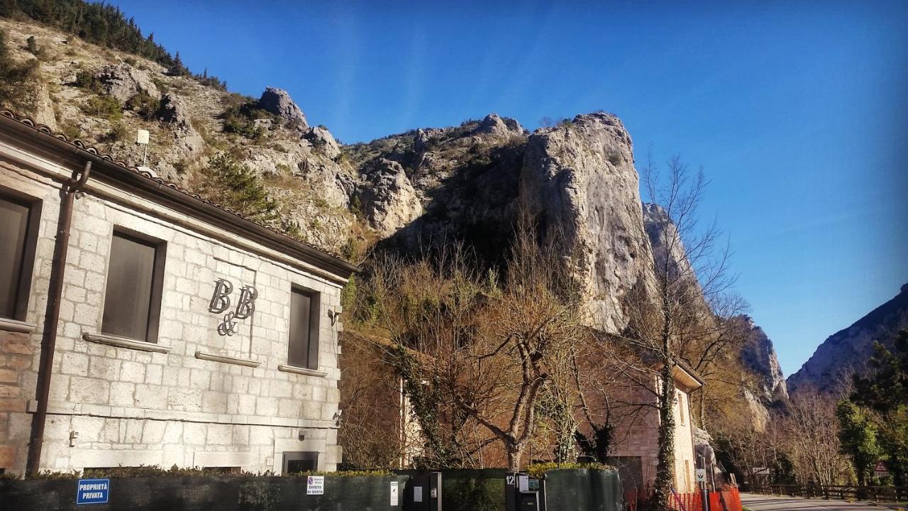 B&B Aquilegia Acqualagna Εξωτερικό φωτογραφία